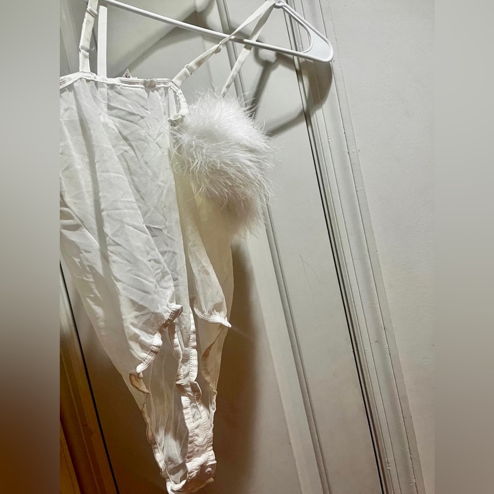 NWT Victoria's Secret Vintage Sexy White Mesh Bodysuit with Faux Feather Trim - Picture 15 of 15